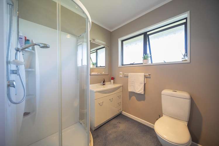 8 Bowen Street Te Anau_16