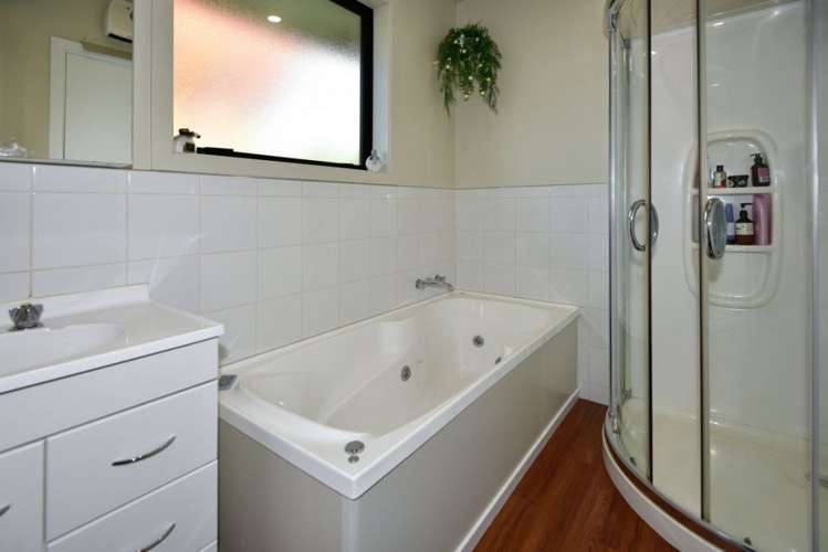 61 Teesdale Street Burnside_15