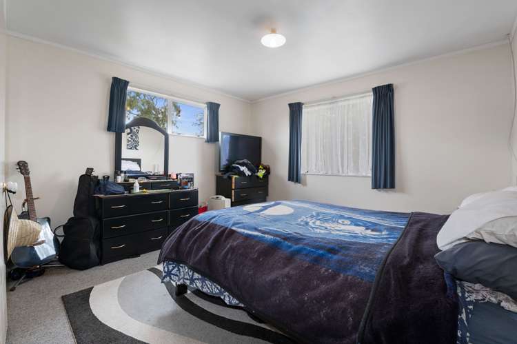 23 Grayson Avenue Mangakakahi_10