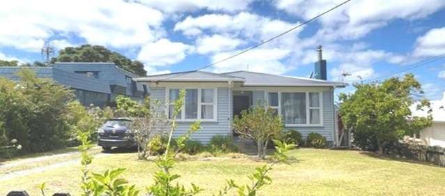CHARMING HOME ON HOKIANGA ROAD