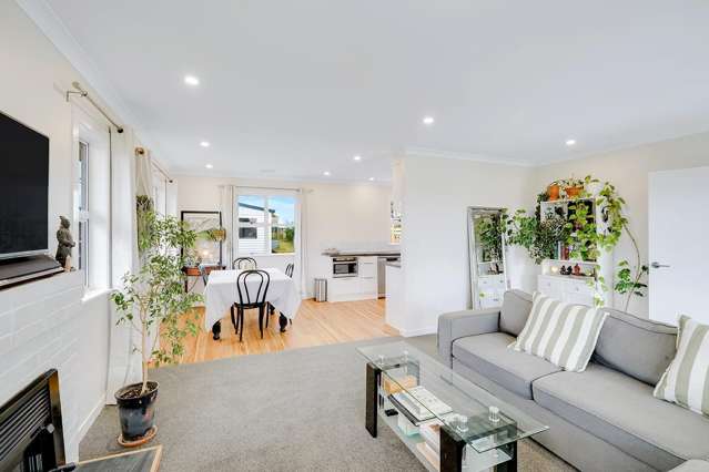1465 Rewi Street 11385_2