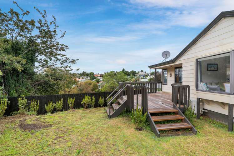 15 Ferndown Close Brookfield_15