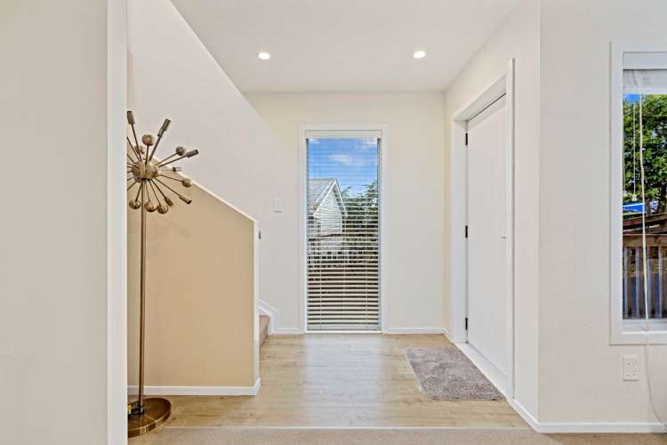 640 Beach Road Browns Bay_16