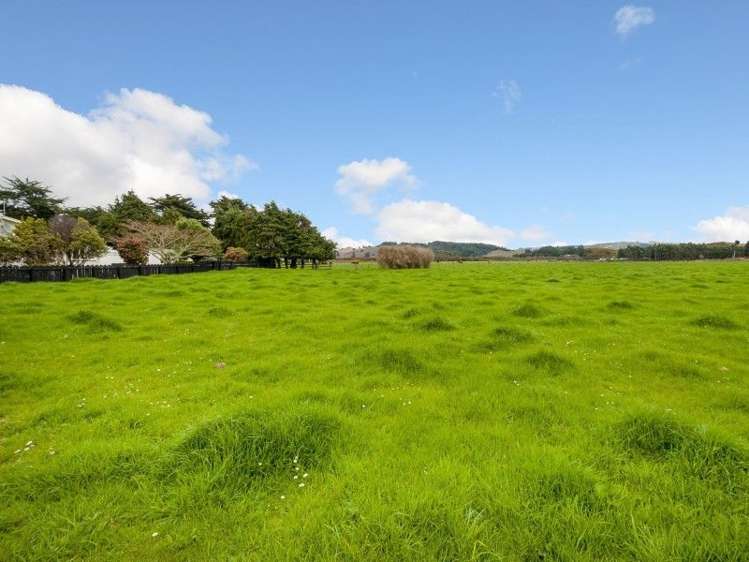 8 Whitemans Valley Road Whitemans Valley_17