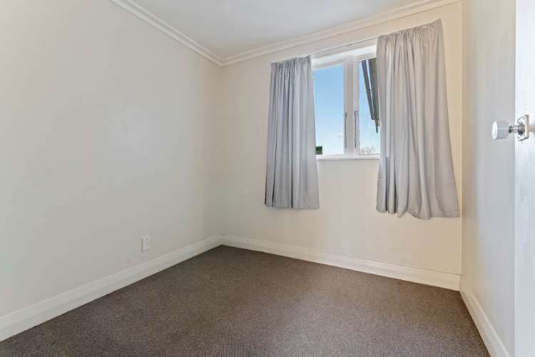 8 Princes Street Pukekohe_10