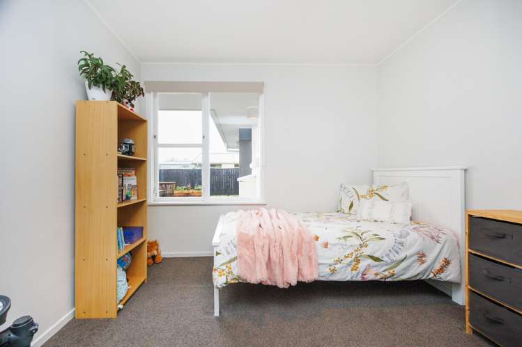 108 Derby Street Feilding_12