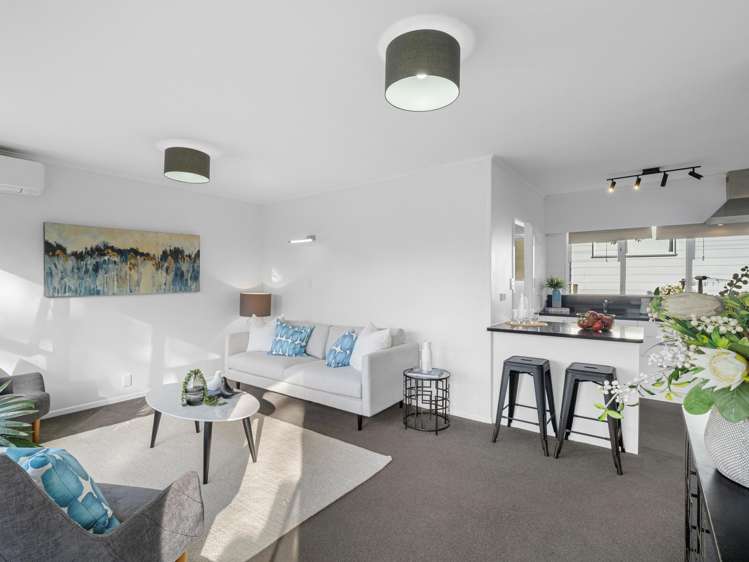 2/6 Tallington Crescent Torbay_7