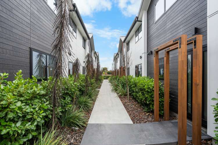 20/241 Lincoln Road Addington_18