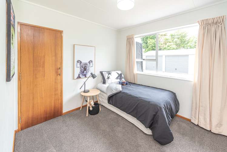 43 Exeter Crescent Springvale_13