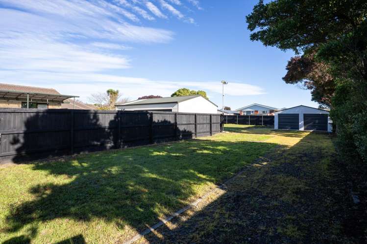 17 Woodgrove Avenue North New Brighton_21