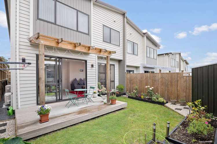 7 Sophie Lane Henderson_13