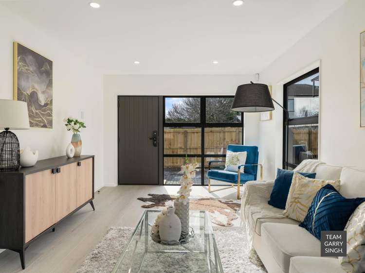 3/113 Porchester Road Papakura_1