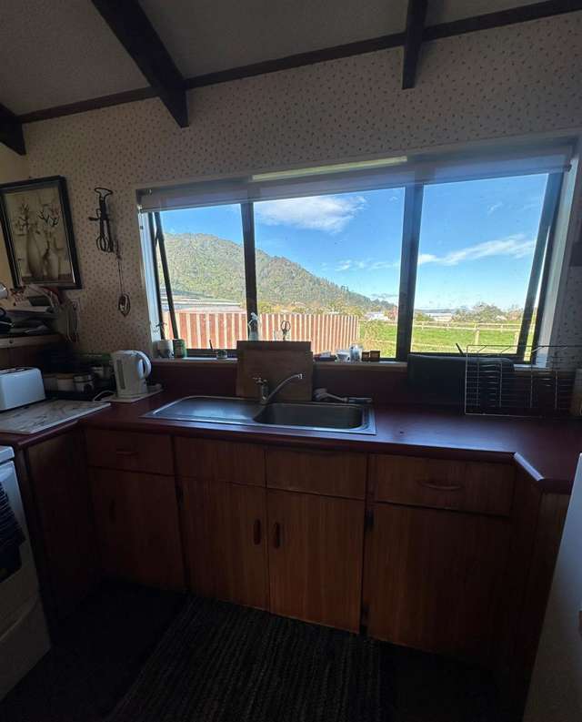 4 Cynthia Crescent Te Aroha_4