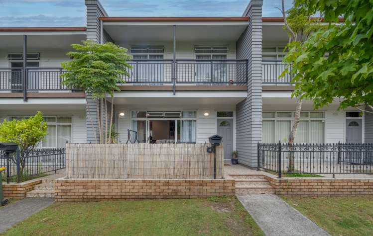 6/44 Carlos Drive Flat Bush_1