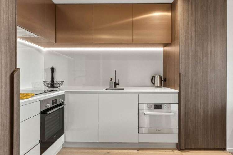 1607/10 Commerce Street City Centre_2