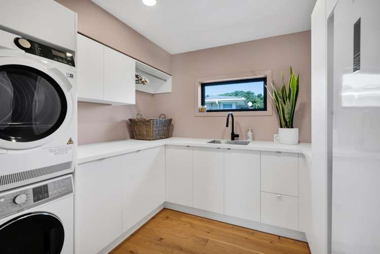 12A Baring Terrace Strandon_35