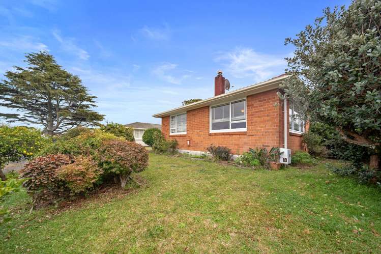 18 Courtenay Crescent Mangere East_16