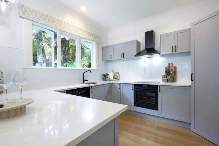 139 Woodlands Park Road Titirangi_5