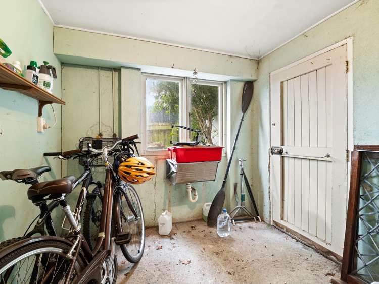 15 Middleton Road Kew_15