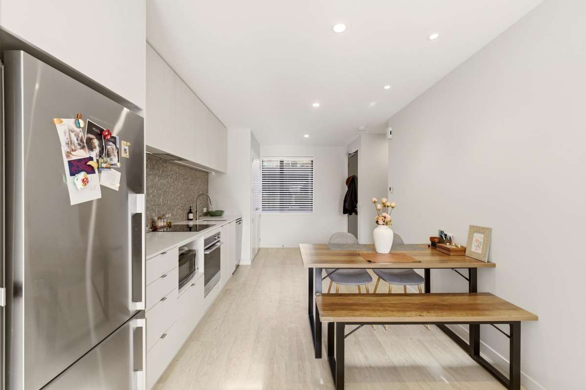 6/214 Hereford Street_2