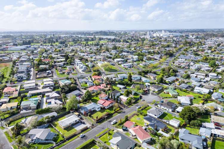 13 Minifie Avenue Melville_26