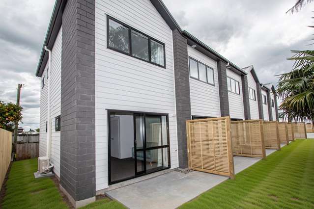 8/17 Lyon Street 1067_1