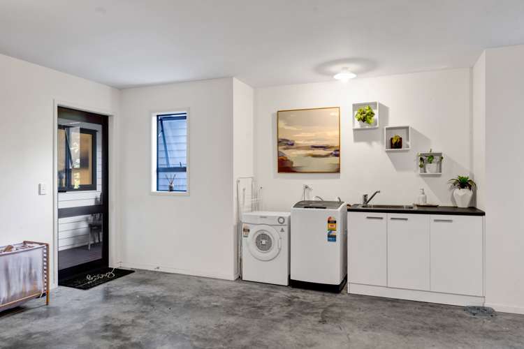 113 Young Street New Plymouth Central_17