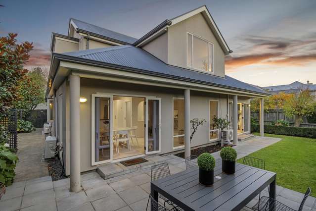 Sun-Drenched, Secluded and Perfectly Zoned