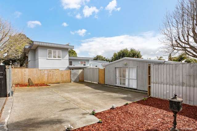 1 Mark Road Mt Albert_2