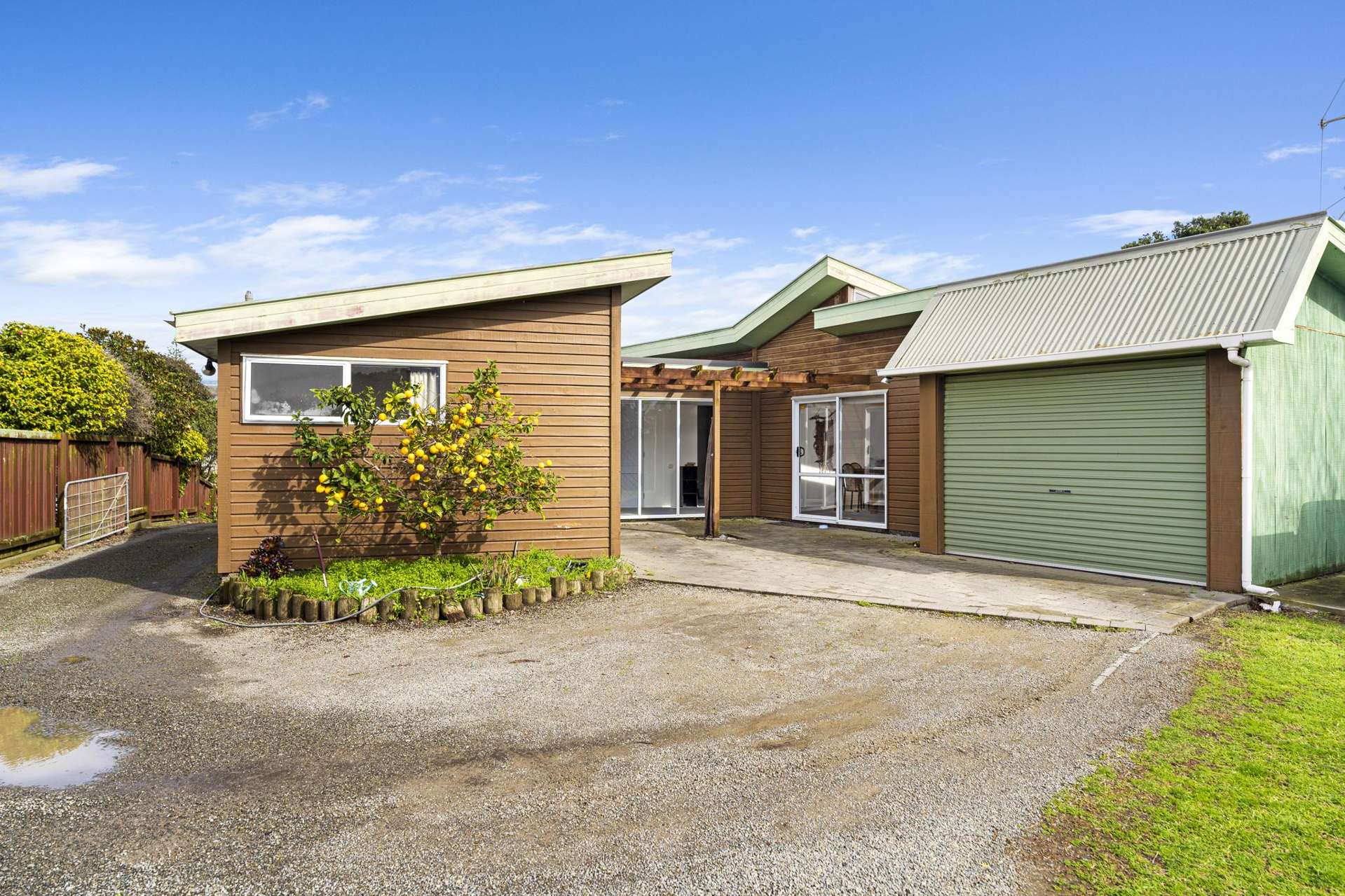 20 Simcox Street Otaki Beach_0