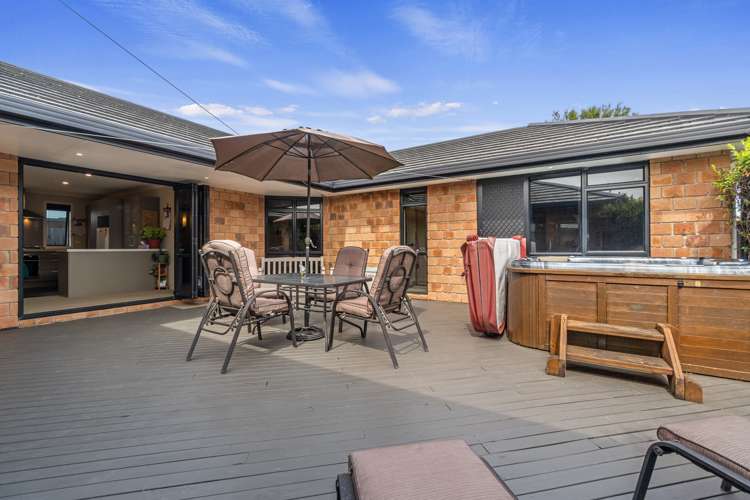 9 Tulip Drive Cambridge_17