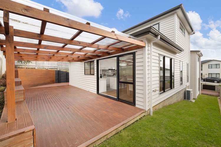 6 Tims Crescent Flat Bush_9