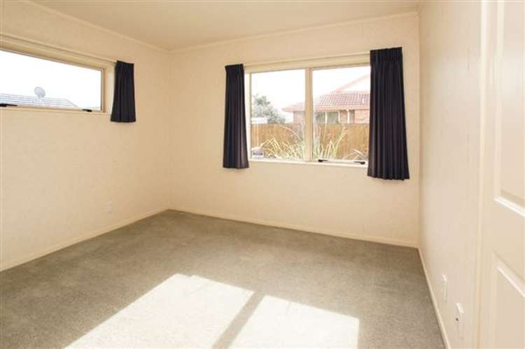 22 Farnborough Drive Nawton_8