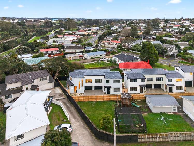 121D Vodanovich Road Te Atatu South_41