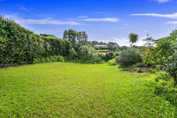 65 Churchill Road Murrays Bay_18