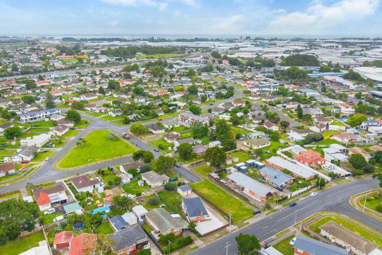 21 Idlewild Avenue Mangere_38