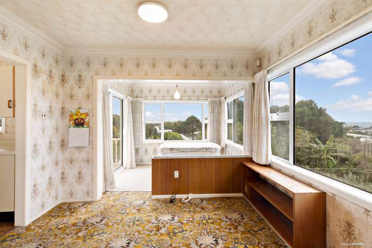 31 Sunrise Avenue Murrays Bay_12