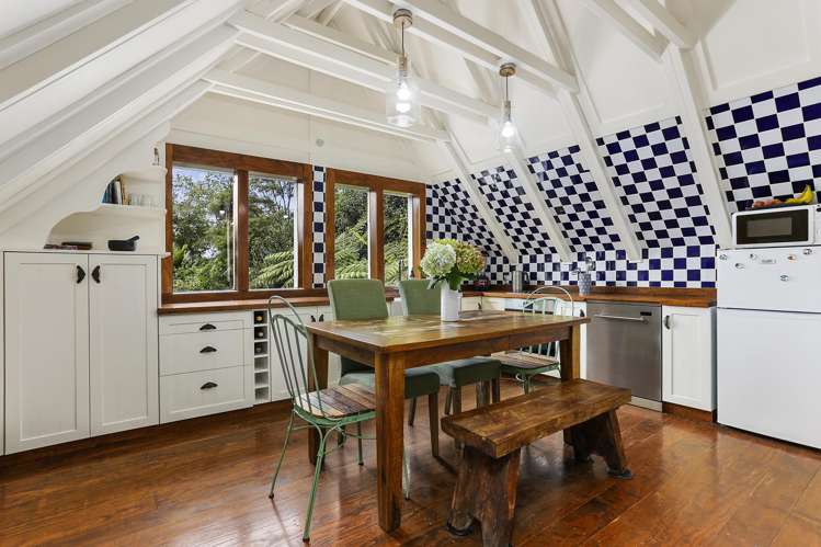 7 Woontons Lane Titirangi_4