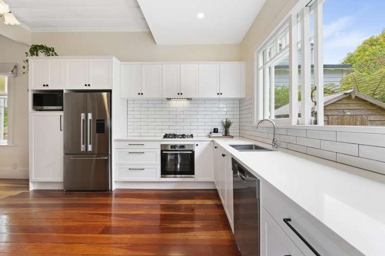 6 Valley Road Northcote_10