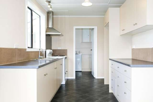 32 Bateman Avenue Bryndwr_2