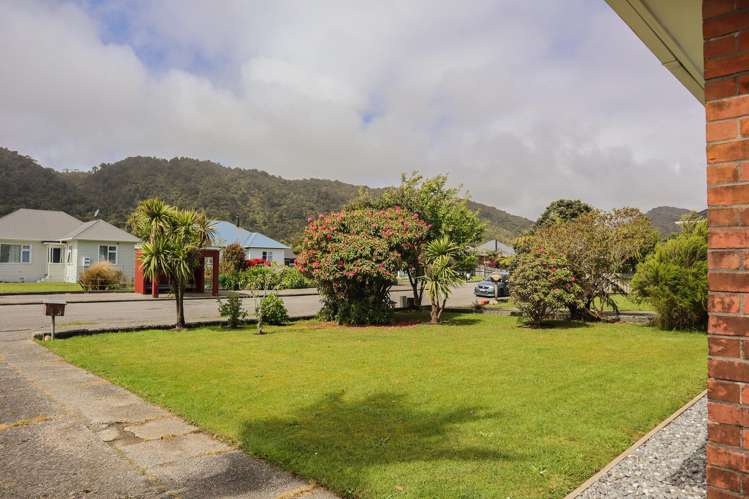 38 Firth Street Cobden_38