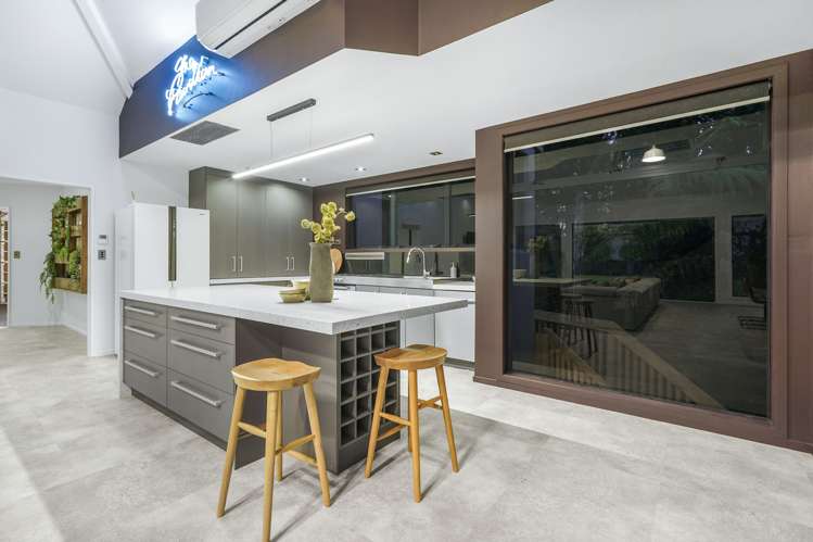 939 River Road Queenwood_36