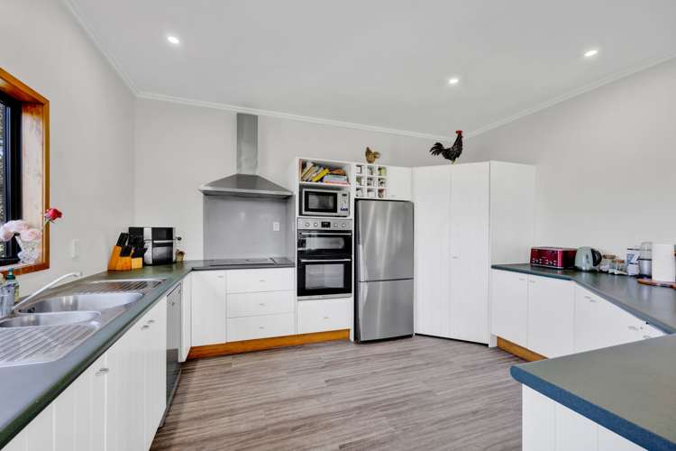 51 Sole Road Ngaere_9