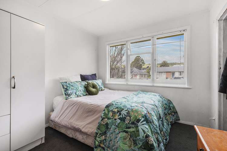 69 Warspite Avenue Cannons Creek_15