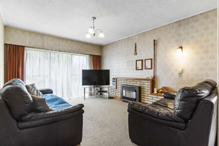 42 Earlsworth Road Mangere East_5