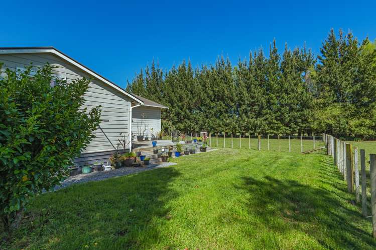 10 Barton Street Halcombe_16