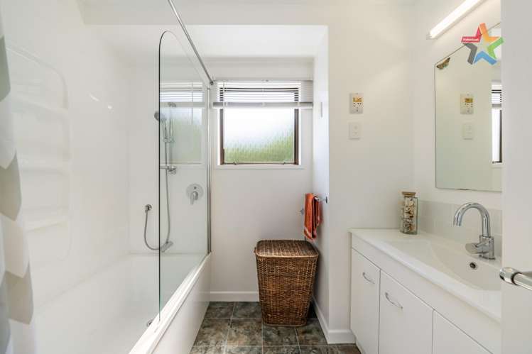 3 Fraser Street Wainuiomata_12