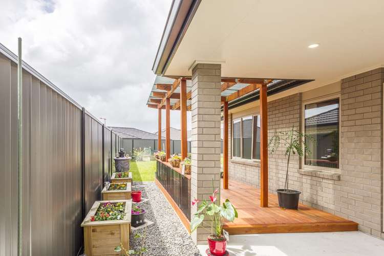 5 Peter Way Place Glenview_13