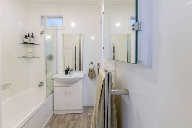 60 Parker Avenue Levin_7