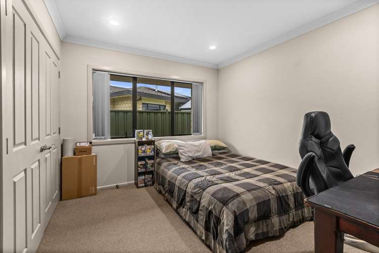15 Delta Mews Place Clive_8